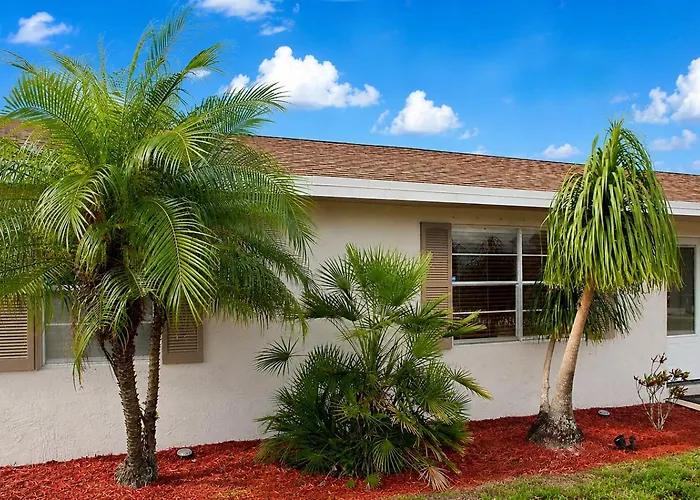 3 Bedrooms 2 Baths Pool Home Available For Longer Stays!!!